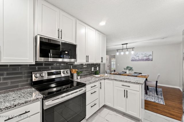 2443 IRONWOOD Drive, Jacksonville, FL 32216