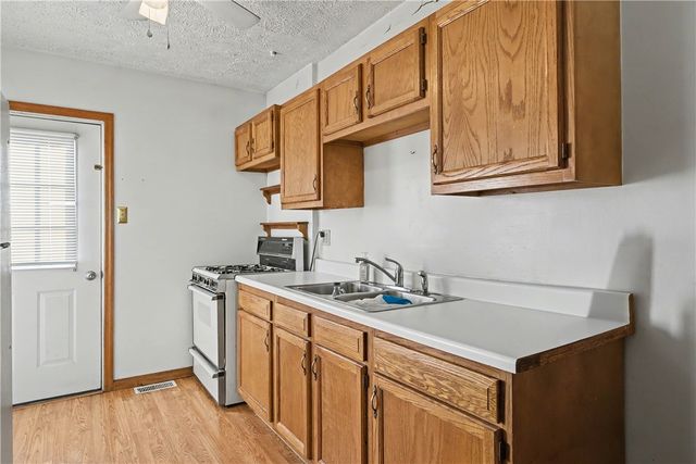 1807 Mcminn Street, Aliquippa, PA 15001