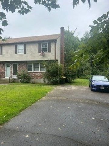 627 Pulaski right, Bellingham, MA 02019