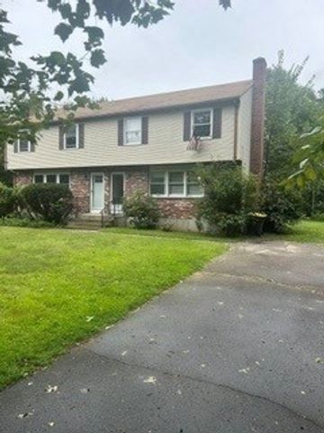 627 Pulaski right, Bellingham, MA 02019