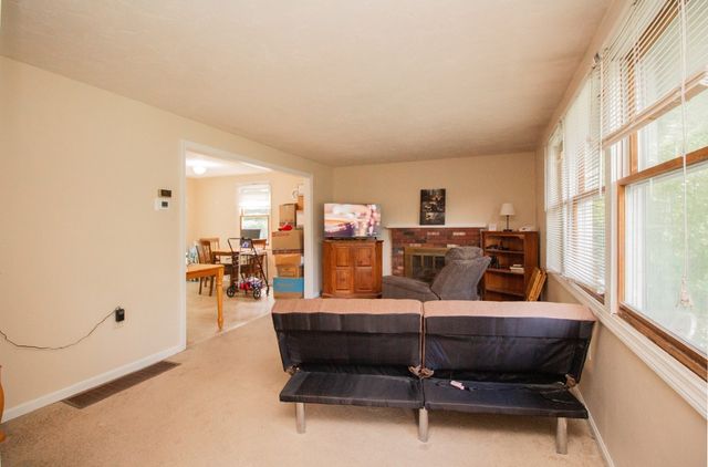 627 Pulaski right, Bellingham, MA 02019