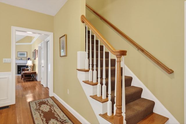 20 Glacier Way 20, Holliston, MA 01746