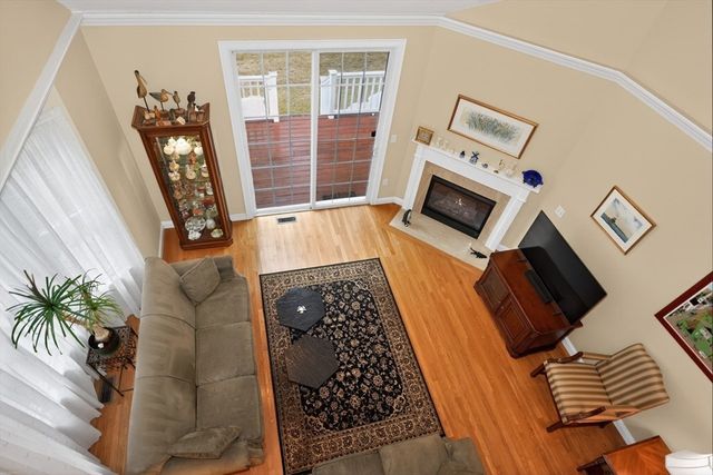 20 Glacier Way 20, Holliston, MA 01746