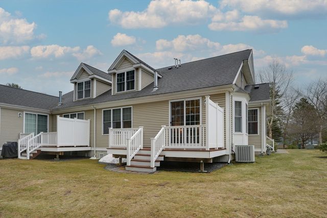 20 Glacier Way 20, Holliston, MA 01746