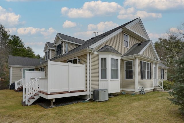 20 Glacier Way 20, Holliston, MA 01746