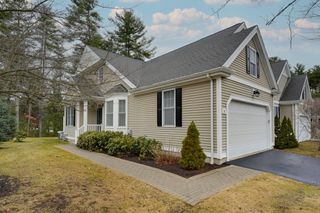 20 Glacier Way 20, Holliston, MA 01746