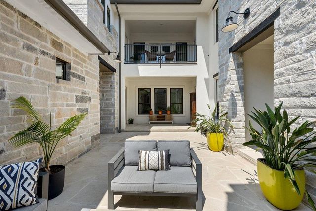 200 Baldovino SKWY, Lakeway, TX 78738