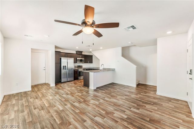 2940 Beige Mist Court, North Las Vegas, NV 89086