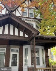 1318 PERKIOMEN AVE, Reading, PA 19602