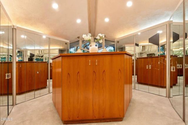 1060 Kewen Drive, San Marino, CA 91108