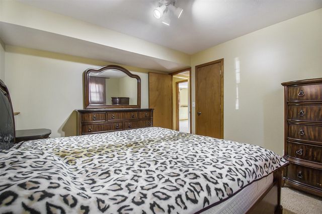 1370 Manorwood Drive, Grand Rapids, MI 49508