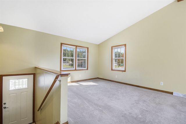 1370 Manorwood Drive, Grand Rapids, MI 49508