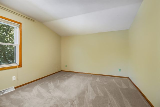 1370 Manorwood Drive, Grand Rapids, MI 49508