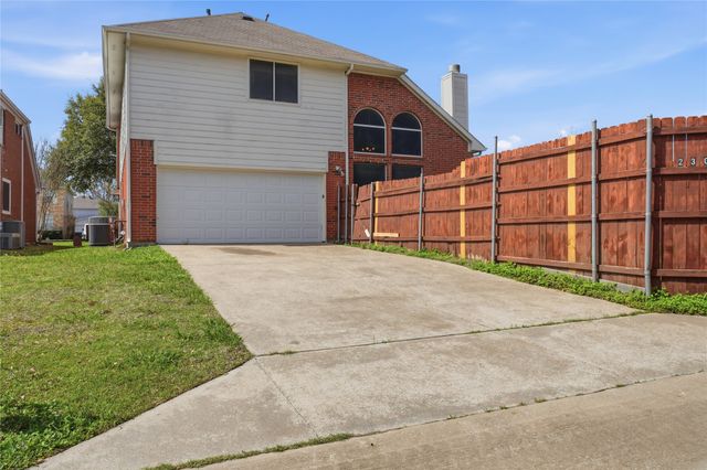 2306 Valley Creek Drive, Garland, TX 75040