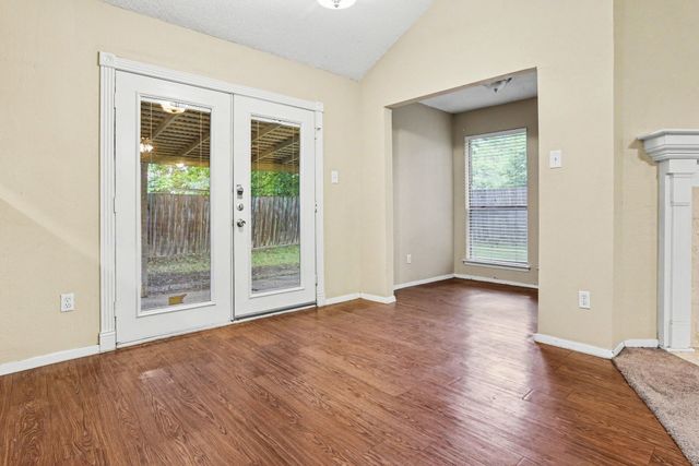 313 Sunnyview Drive, Mansfield, TX 76063