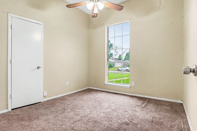 313 Sunnyview Drive, Mansfield, TX 76063