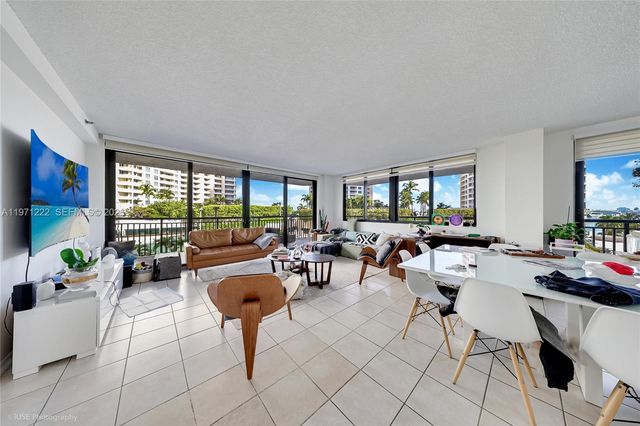 540 Brickell Key Dr 608, Miami, FL 33131