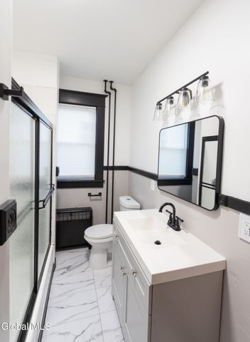 1941 Helderberg Avenue, Rotterdam, NY 12306