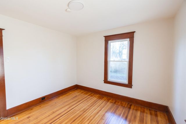 1941 Helderberg Avenue, Rotterdam, NY 12306