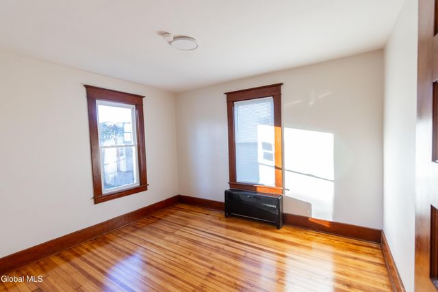 1941 Helderberg Avenue, Rotterdam, NY 12306