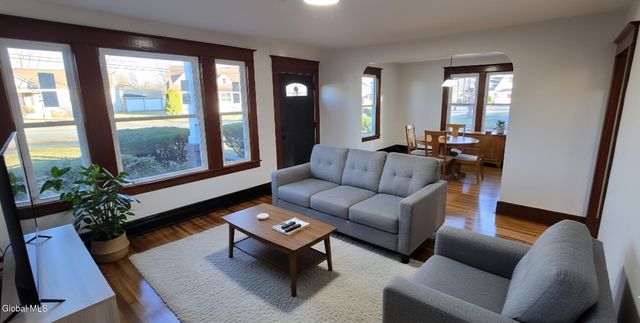 1941 Helderberg Avenue, Rotterdam, NY 12306