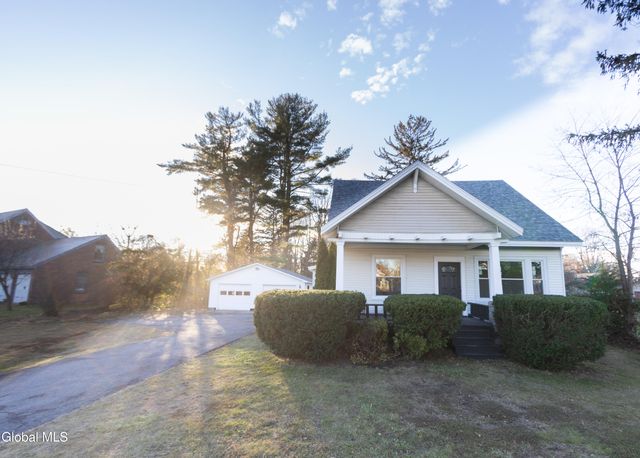 1941 Helderberg Avenue, Rotterdam, NY 12306