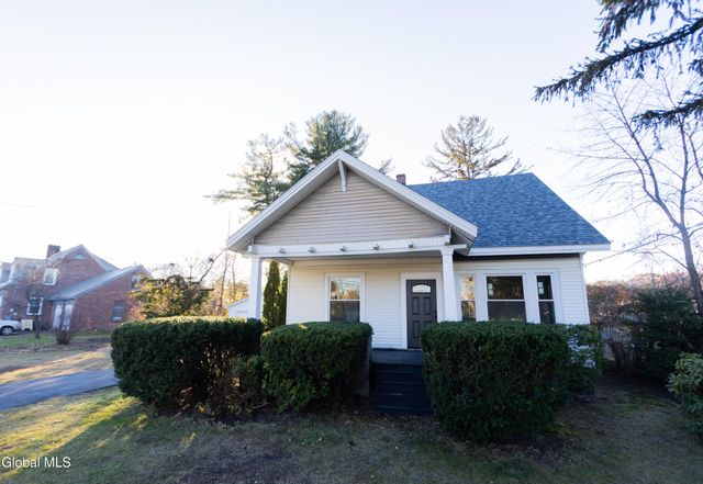 1941 Helderberg Avenue, Rotterdam, NY 12306