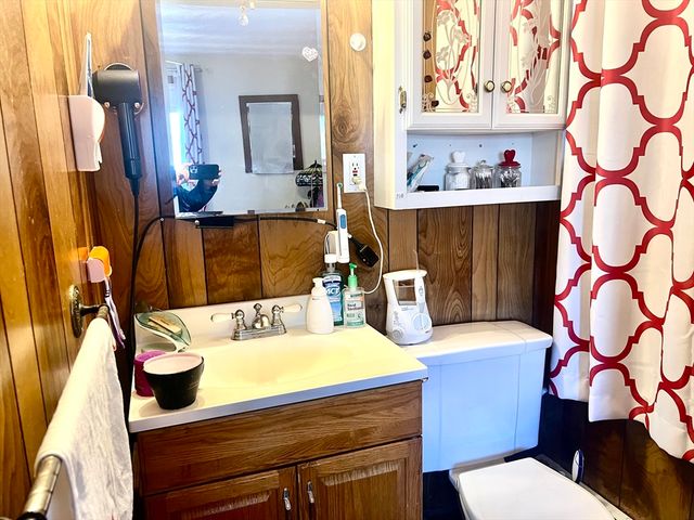 7 Ballydrain Rd, Framingham, MA 01701