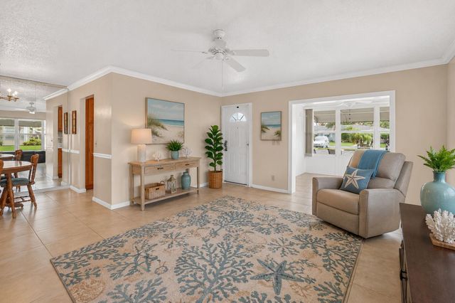 920 South Drive A, Delray Beach, FL 33445