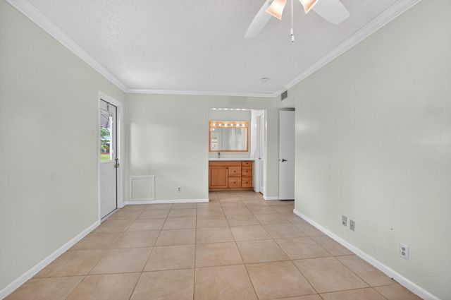 920 South Drive A, Delray Beach, FL 33445