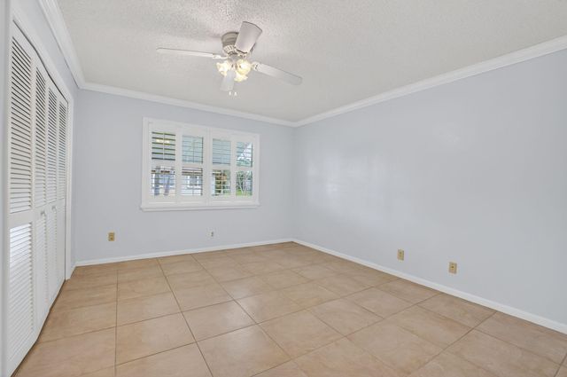 920 South Drive A, Delray Beach, FL 33445