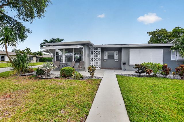 920 South Drive A, Delray Beach, FL 33445