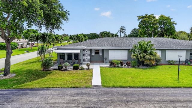 920 South Drive A, Delray Beach, FL 33445