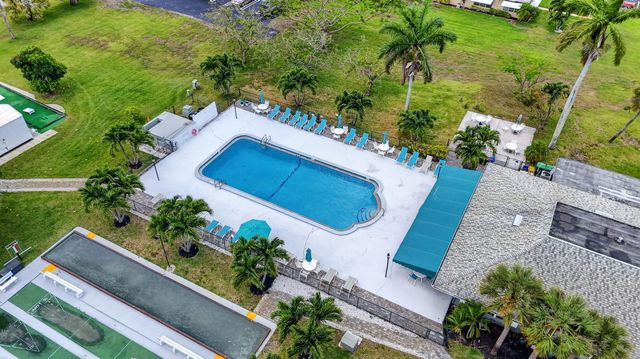920 South Drive A, Delray Beach, FL 33445