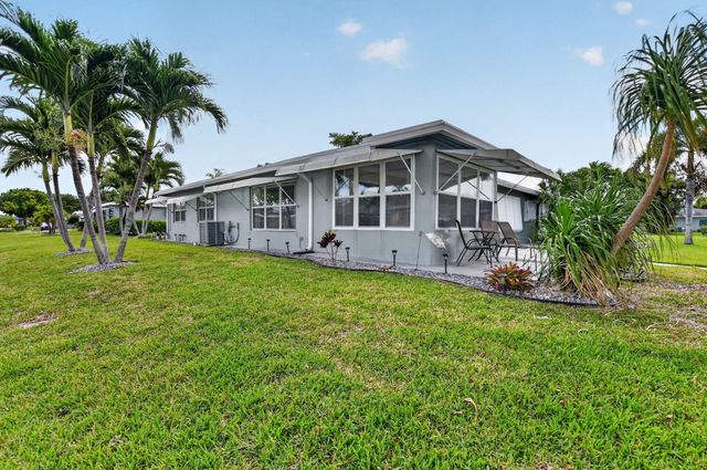 920 South Drive A, Delray Beach, FL 33445