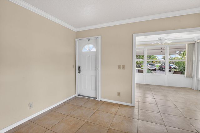 920 South Drive A, Delray Beach, FL 33445