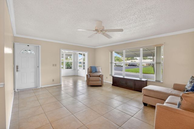 920 South Drive A, Delray Beach, FL 33445