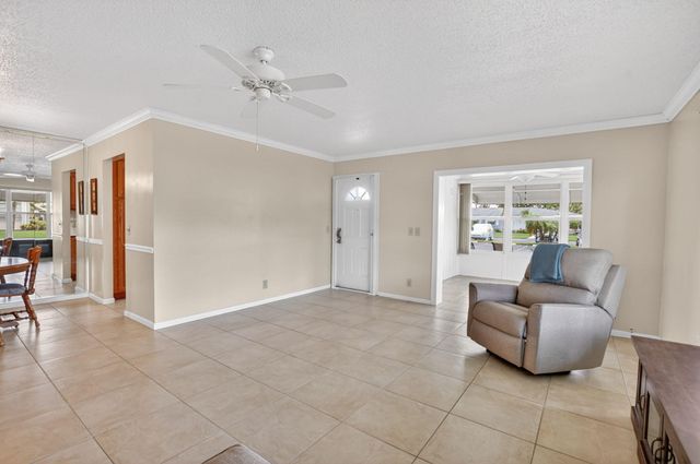 920 South Drive A, Delray Beach, FL 33445