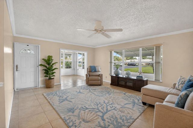 920 South Drive A, Delray Beach, FL 33445
