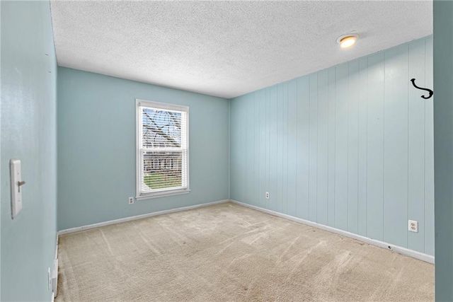 11618 Cherry Street, Kansas City, MO 64114