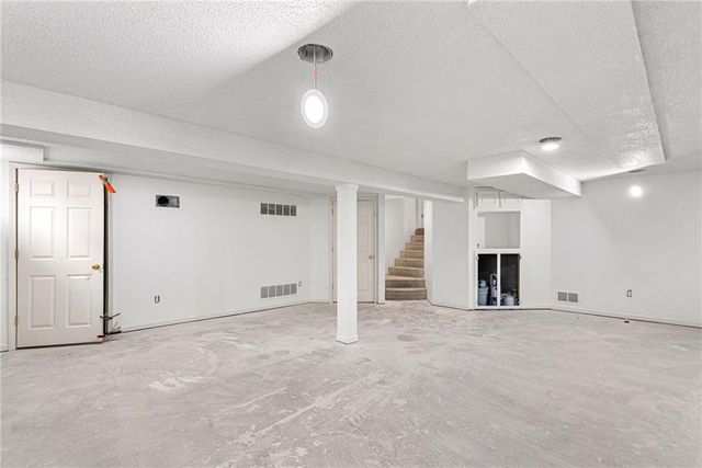 11618 Cherry Street, Kansas City, MO 64114