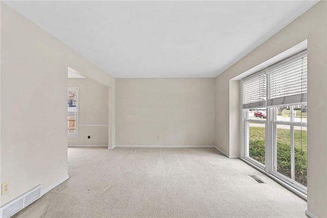 11618 Cherry Street, Kansas City, MO 64114