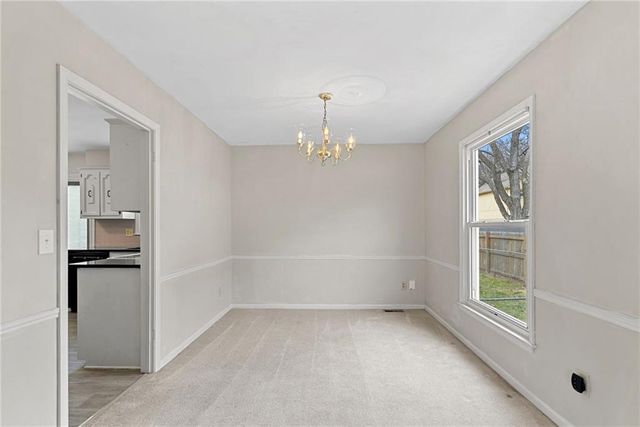 11618 Cherry Street, Kansas City, MO 64114