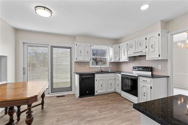 11618 Cherry Street, Kansas City, MO 64114