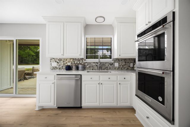 16 S Ridge Circle, Rockwall, TX 75087