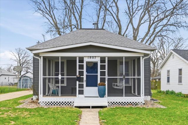 1807 AVENUE D, Council Bluffs, IA 51501