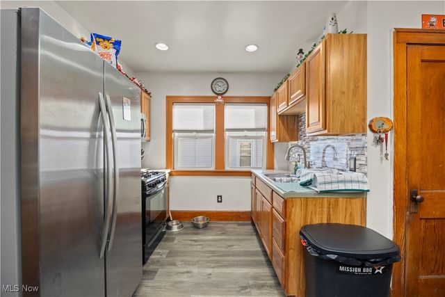 1685 E 36th Street, Lorain, OH 44055