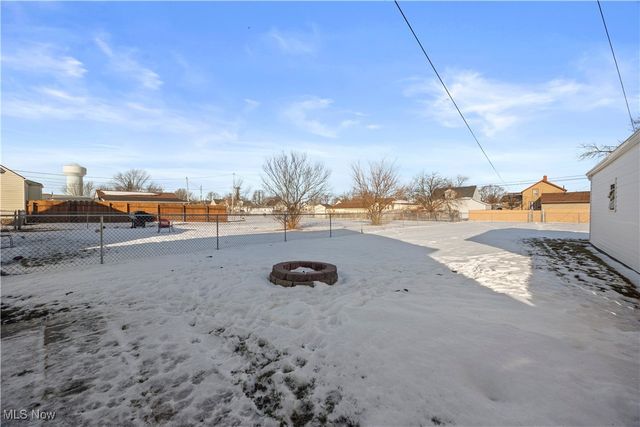 1685 E 36th Street, Lorain, OH 44055