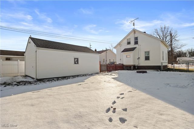 1685 E 36th Street, Lorain, OH 44055