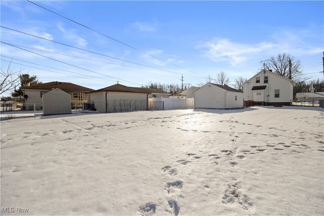 1685 E 36th Street, Lorain, OH 44055